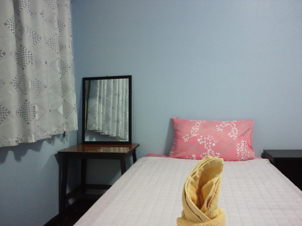 Nalin Guesthouse Chiang Mai Pokój zdjęcie
