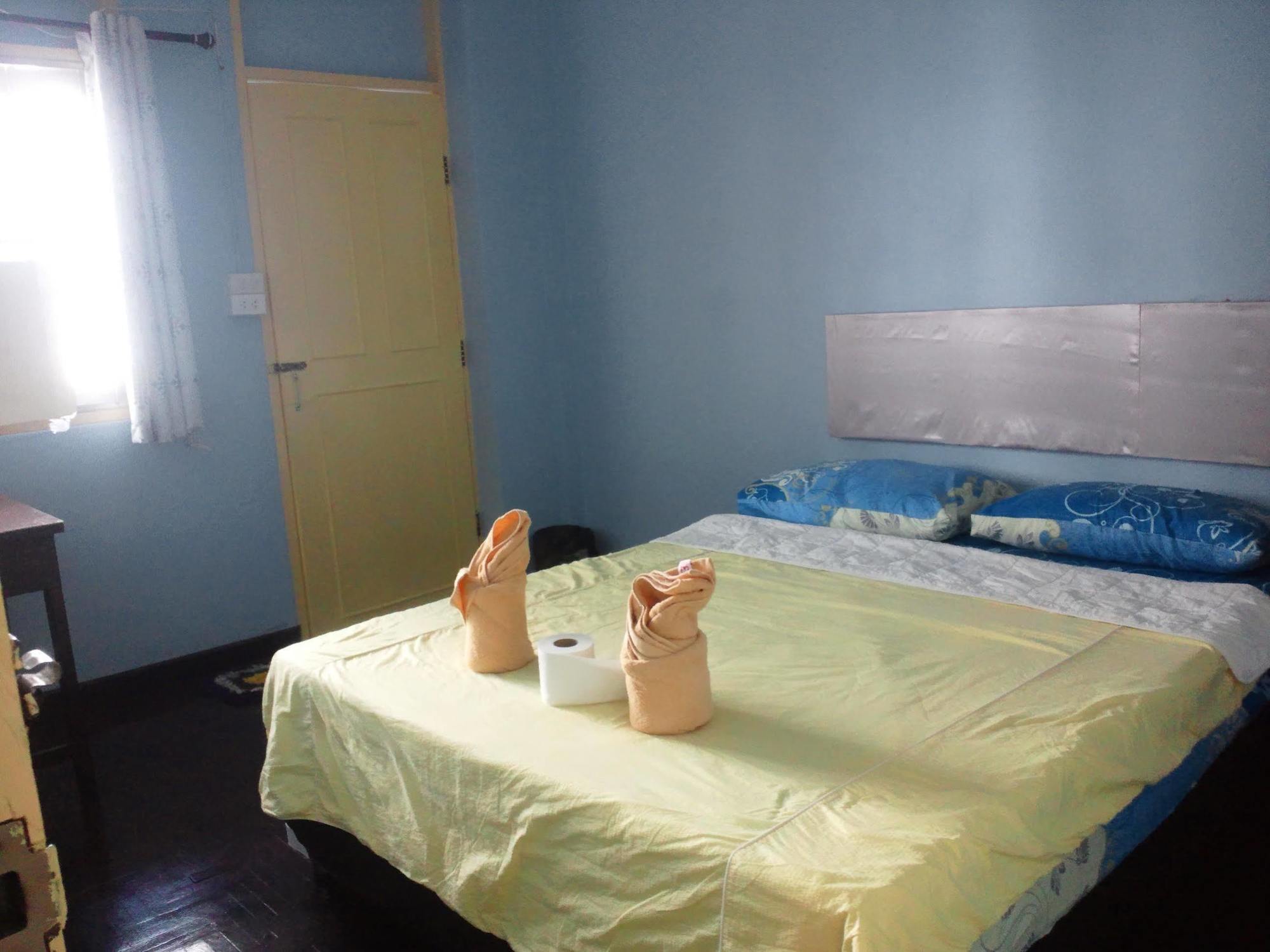 Nalin Guesthouse Chiang Mai Zewnętrze zdjęcie